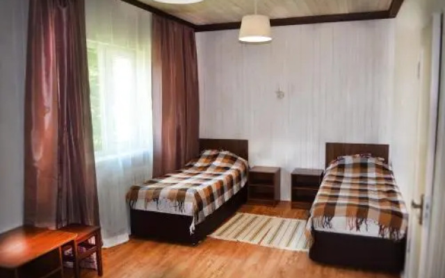 Pihtoviy Bor Hotel