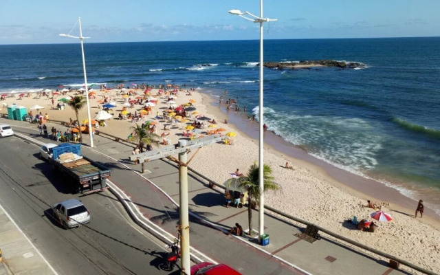 Apto na Orla de Amaralina
