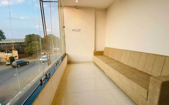 Hotel Gayatri Palace