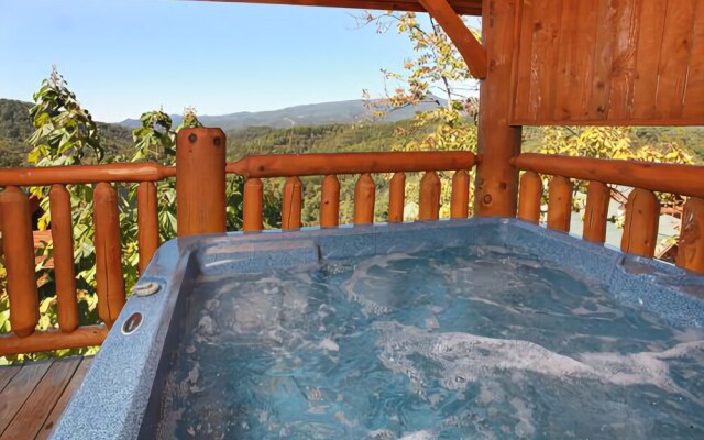 Hullabaloo - Four Bedroom Cabin