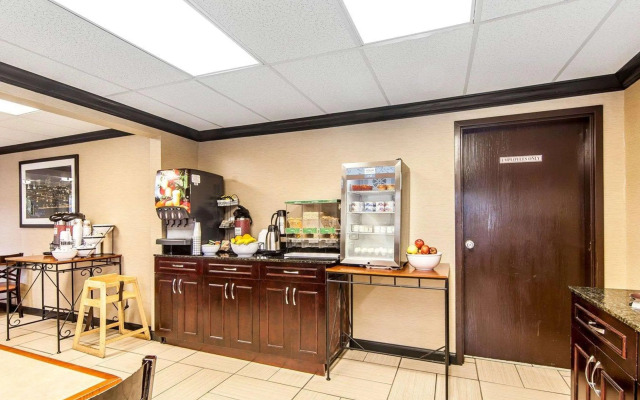 Best Western Plus Magnolia Inn & Suites