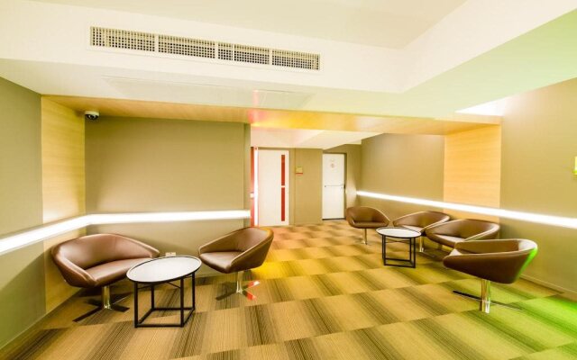 Myhotel CMYK Ratchada