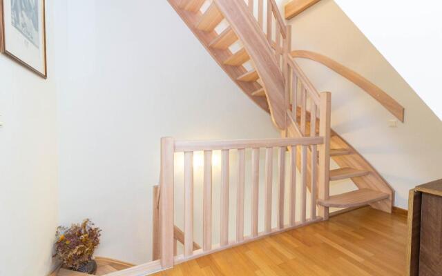 -V66- Apartment, By Cohost