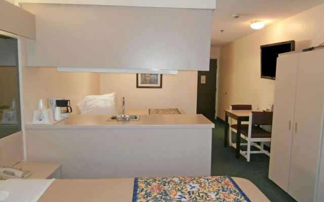 Americas Best Value Inn & Suites McDonough