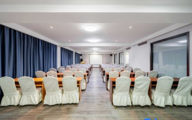 Yueju Hotel (Hangzhou South Railway Station)