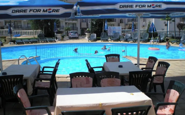 LAZUR 1-5 Apart Complex