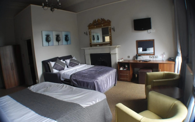 The Salisbury Hotel