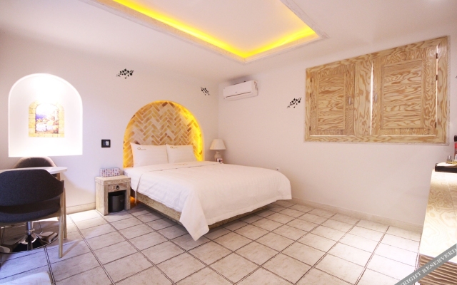 Gimje Q Drive Self Check-in Motel