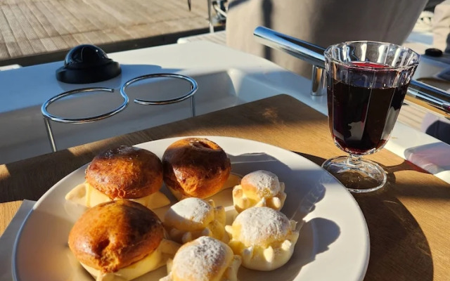 Dream Holiday On A Luxurious Sailing Yacht