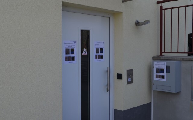 Zwei Raben Pension