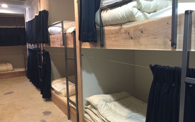Santiago Guesthouse Hiroshima – Hostel