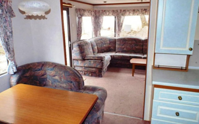 Mobile Home im Ferienpark mit Seezugang