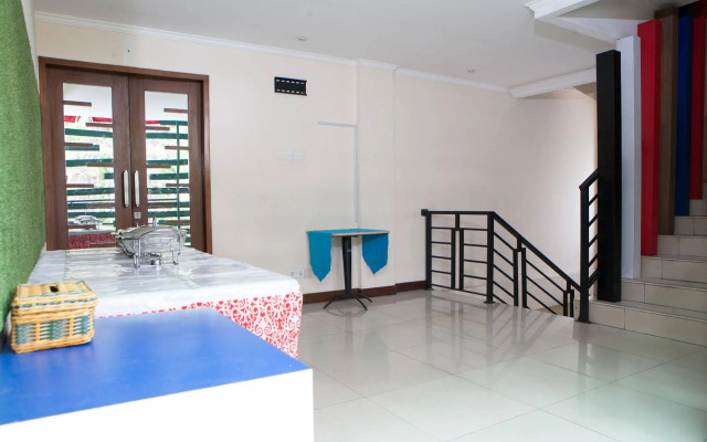 RedDoorz Plus @ Erlich Pasir Kaliki