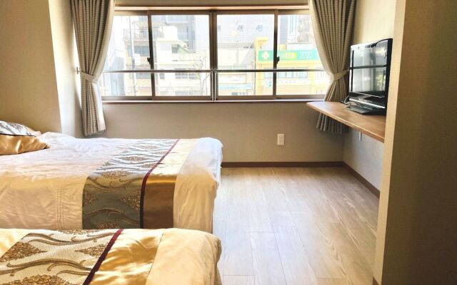 323Nanba-Near the station