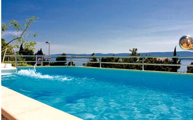 Beautiful Home in Lokva Rogoznica With Wifi and 1 Bedrooms