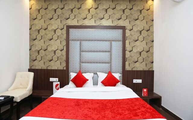 OYO 2616 Hotel Golden Sand