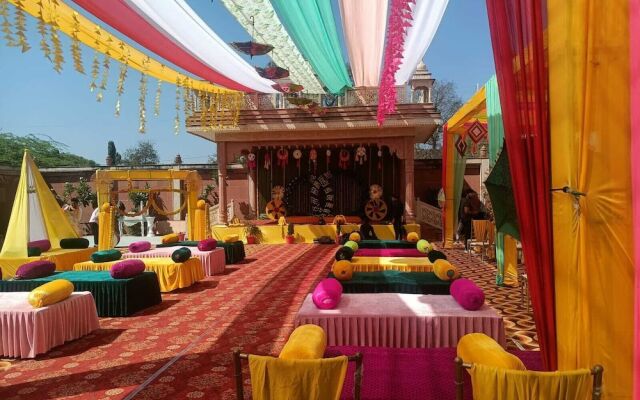 Hotel Rajwada Palace