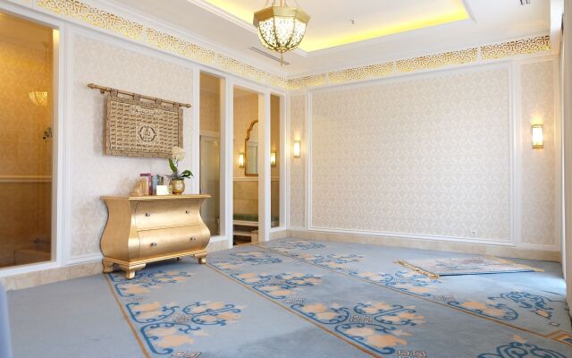 Noor Hotel