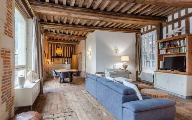 the charming wood - 2ch - 76m2 - full center town