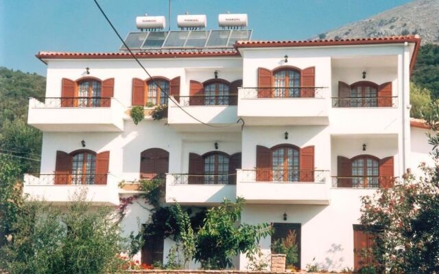 Dora Studios