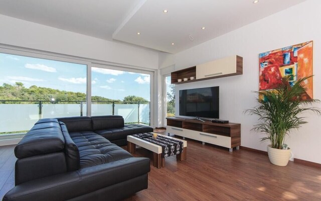 Nice Home in Pula With Wifi and 4 Bedrooms