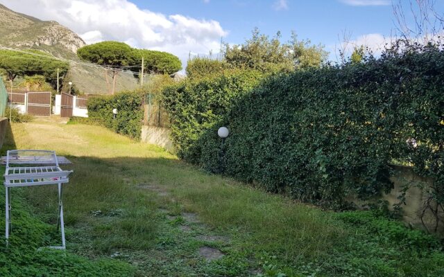 Apartment With 2 Bedrooms in Salto di Fondi, With Wonderful Mountain V