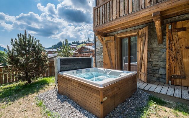 Moulin II - Design Chalet With Private Hot-tub and Garden