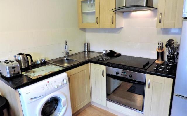 1 Bed Bagshot Pennyhill Accommodation