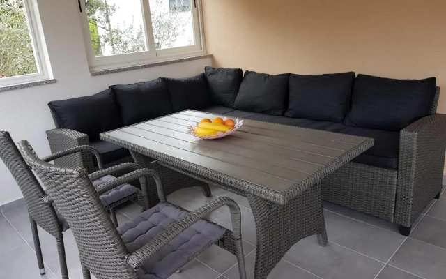 Relax Zone III