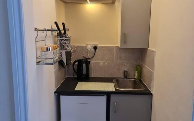 Stunning Studio in Reading Town Centre