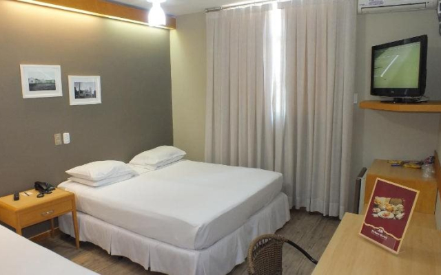 JB Palace Hotel
