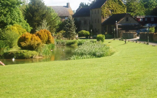 Haselbury Mill Hotel and Restaurant