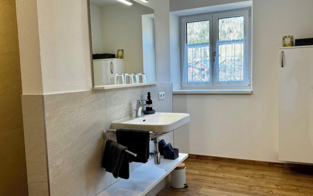 Heli's Holiday Suites