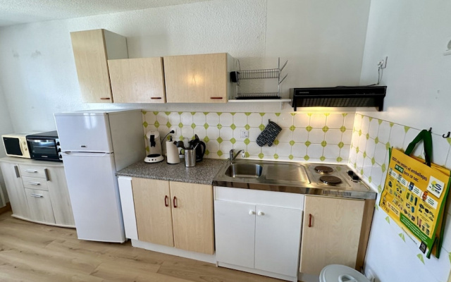 Modern 6-guest Flat in Mont-dore