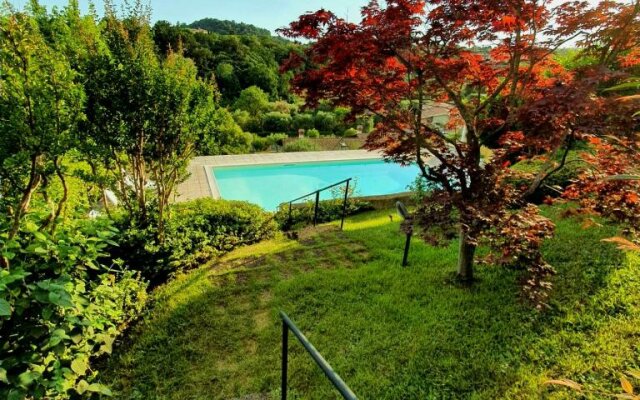 Appartamento Stropea con giardino privato e piscina