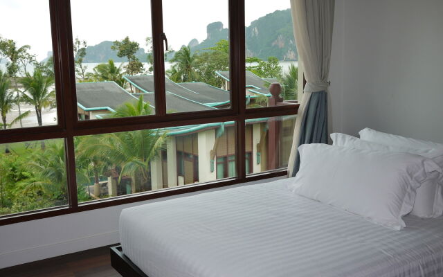 Amatapura Luxury Beachfront Resort