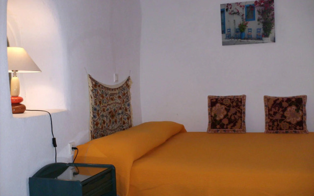 Fotinos Houses