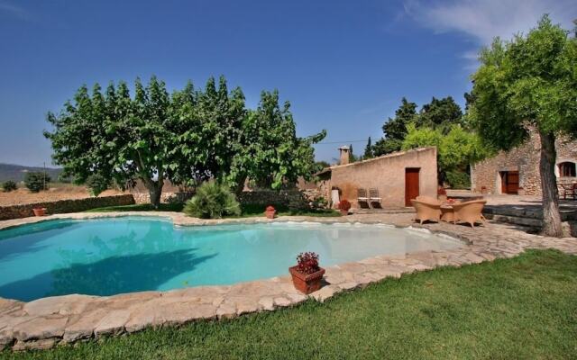 Villa - 5 Bedrooms with Pool and WiFi - 103224