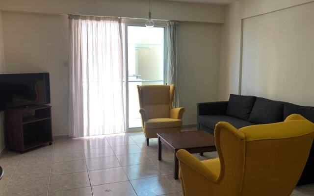 1 Bedroom Apartment near Beach