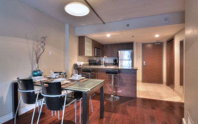 1-Bedroom Convention Center Old Port