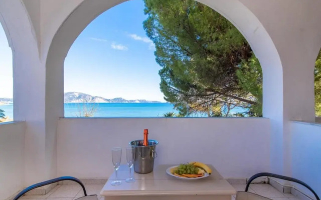 Porto Koukla Beach Hotel