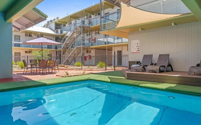 Stay at Alice Springs Hotel