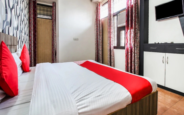 Oyo 24075 Galaxy Guest House