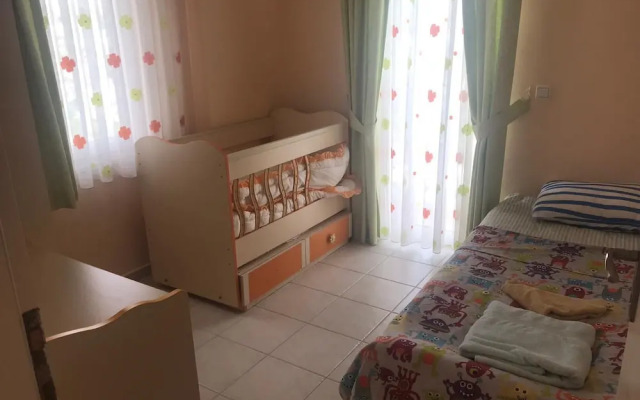 1 Bedroom Apartment Lake View 3 by Likya Global