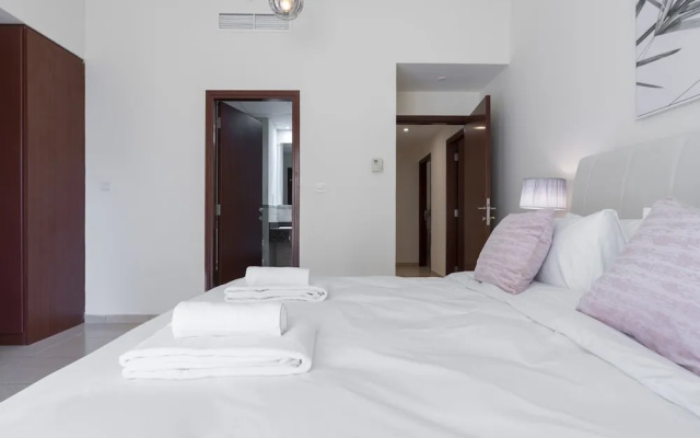 Exquisite 3BR Apt for 6 Guests in Dubai Marina!