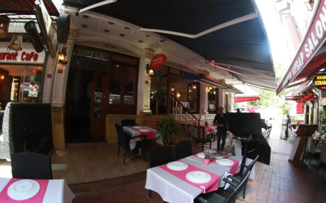 Ares Hotel Sultanahmet