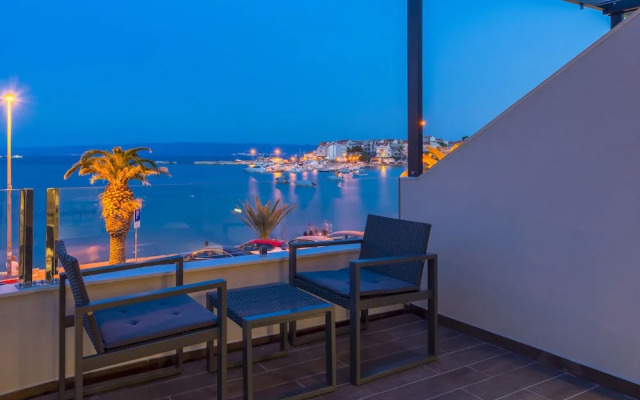 Luxury Rooms Seven