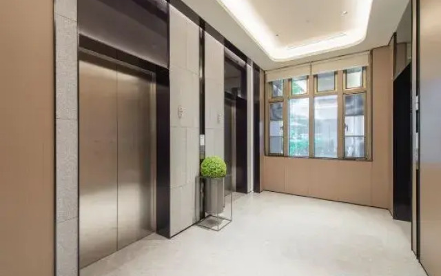 Quan JI hotel (Zhu Hai Station Bao long mall  )