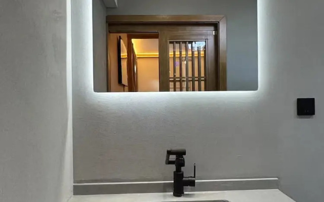 Beijing Hejiali Siheyuan Near Tiananm