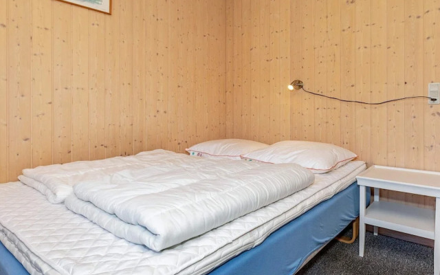 6 Person Holiday Home in Logstor